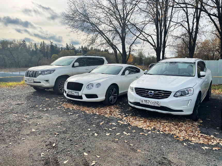 Авто на стоянке